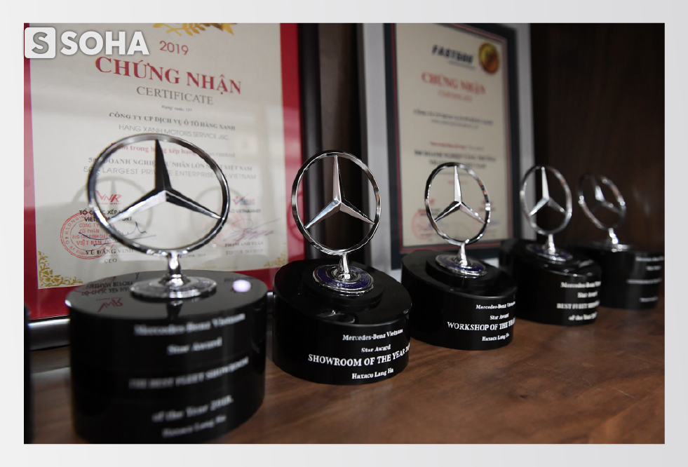 &#212;ng sếp c&#244;ng ty b&#225;n nhiều xe Mẹc nhất Việt Nam: “Đại gia thực sự kh&#244;ng ai cần một căn ph&#242;ng d&#225;t v&#224;ng, b&#224;y ch&#226;u b&#225;u” - Ảnh 1