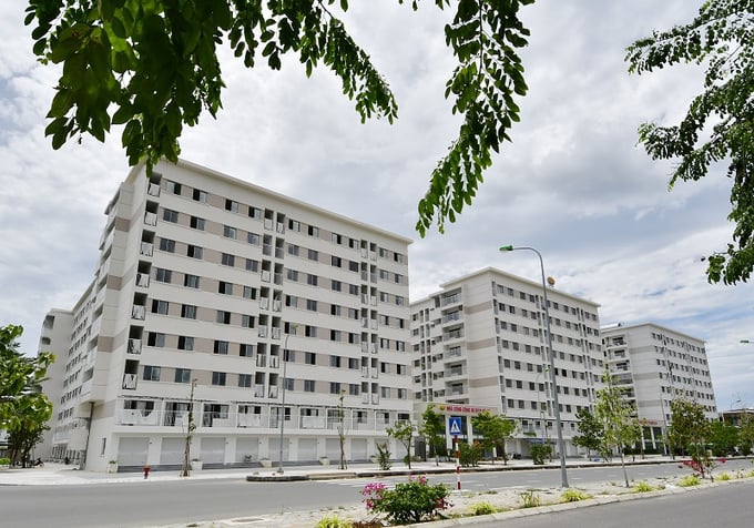 Người thu nhập thấp hoặc hộ ngh&egrave;o hoặc hộ cận ngh&egrave;o l&agrave; thuộc đối tượng được vay vốn ưu đ&atilde;i mua nh&agrave; ở x&atilde; hội.