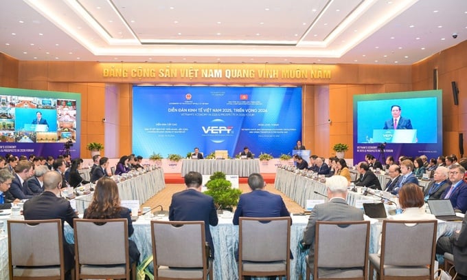 Thủ tướng đồng chủ tr&igrave; Diễn đ&agrave;n Kinh tế Việt Nam năm 2025, triển vọng 2026.