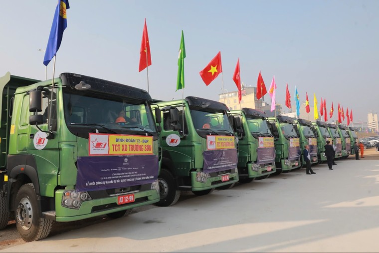 Hà Nội khởi công dự án đầu tư xây dựng trục đại lộ cảnh quan sông Hồng - Ảnh 2