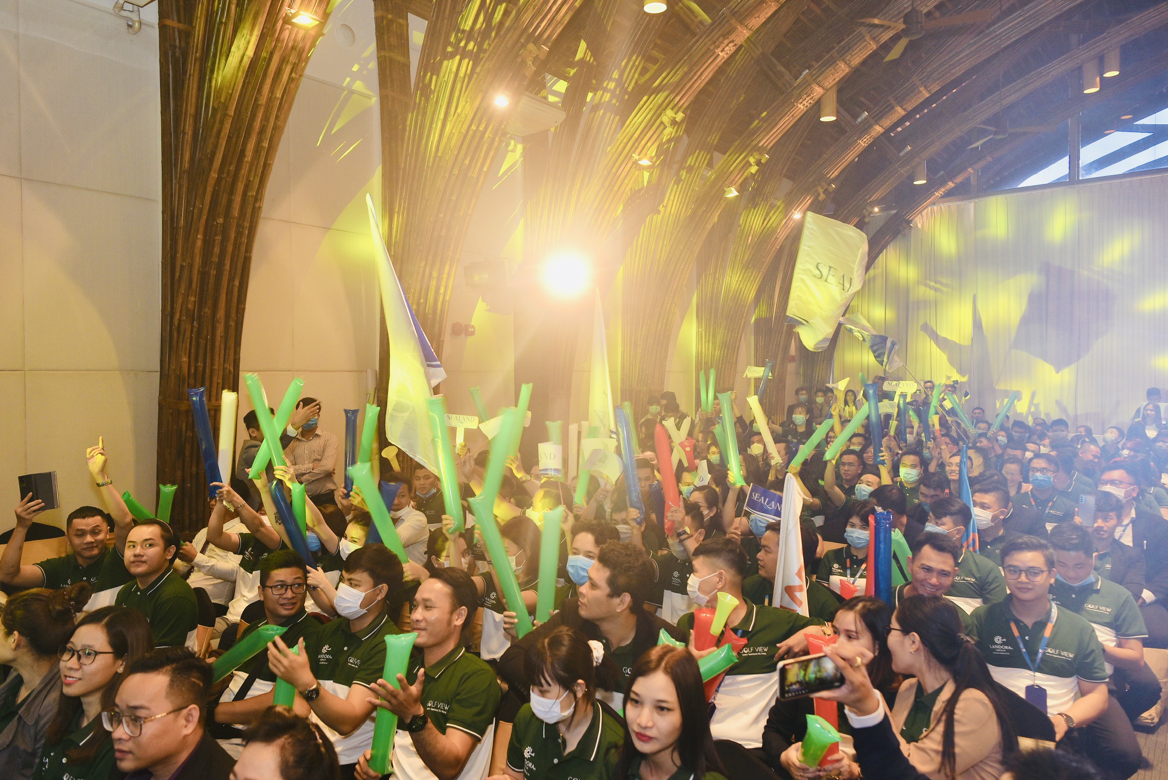 Lễ kick- off &ldquo;Now you see me - Thương vụ thế kỷ&rdquo; l&agrave; một trong những sự kiện về bất động sản s&ocirc;i động nhất miền Trung kể từ đầu năm đến nay.