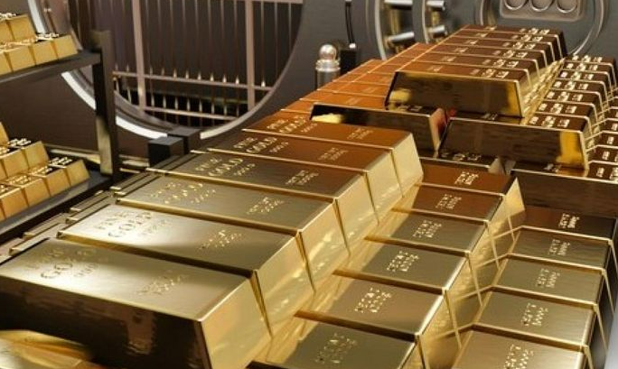 V&agrave;ng trong nước đứng y&ecirc;n trong khi thị trường thế giới giảm s&acirc;u. Ảnh minh họa