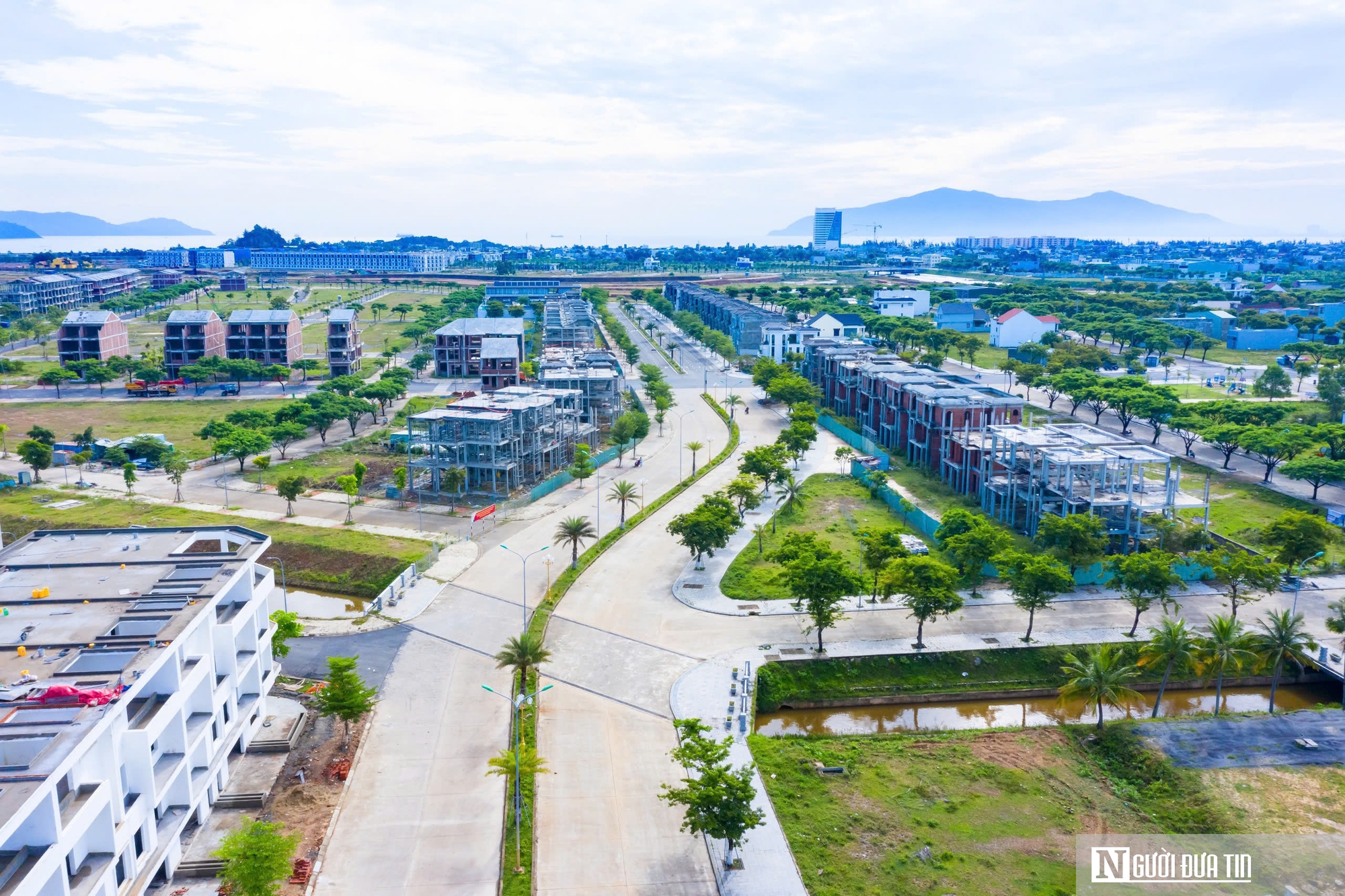 Hạ tầng giao th&ocirc;ng nội khu tại Golden Hills City đ&atilde; cơ bản h&igrave;nh th&agrave;nh sau nhiều năm triển khai.