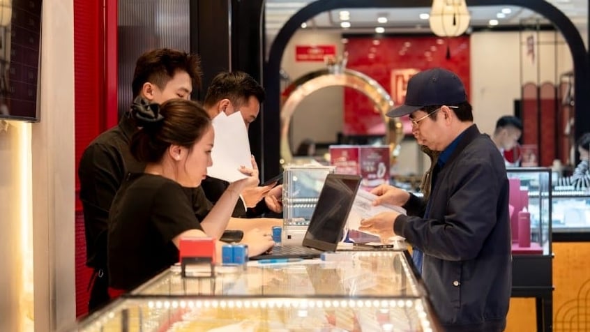 Giá vàng tuần qua: Vàng miếng tăng sốc, thiết lập kỷ lục mới - Ảnh 1