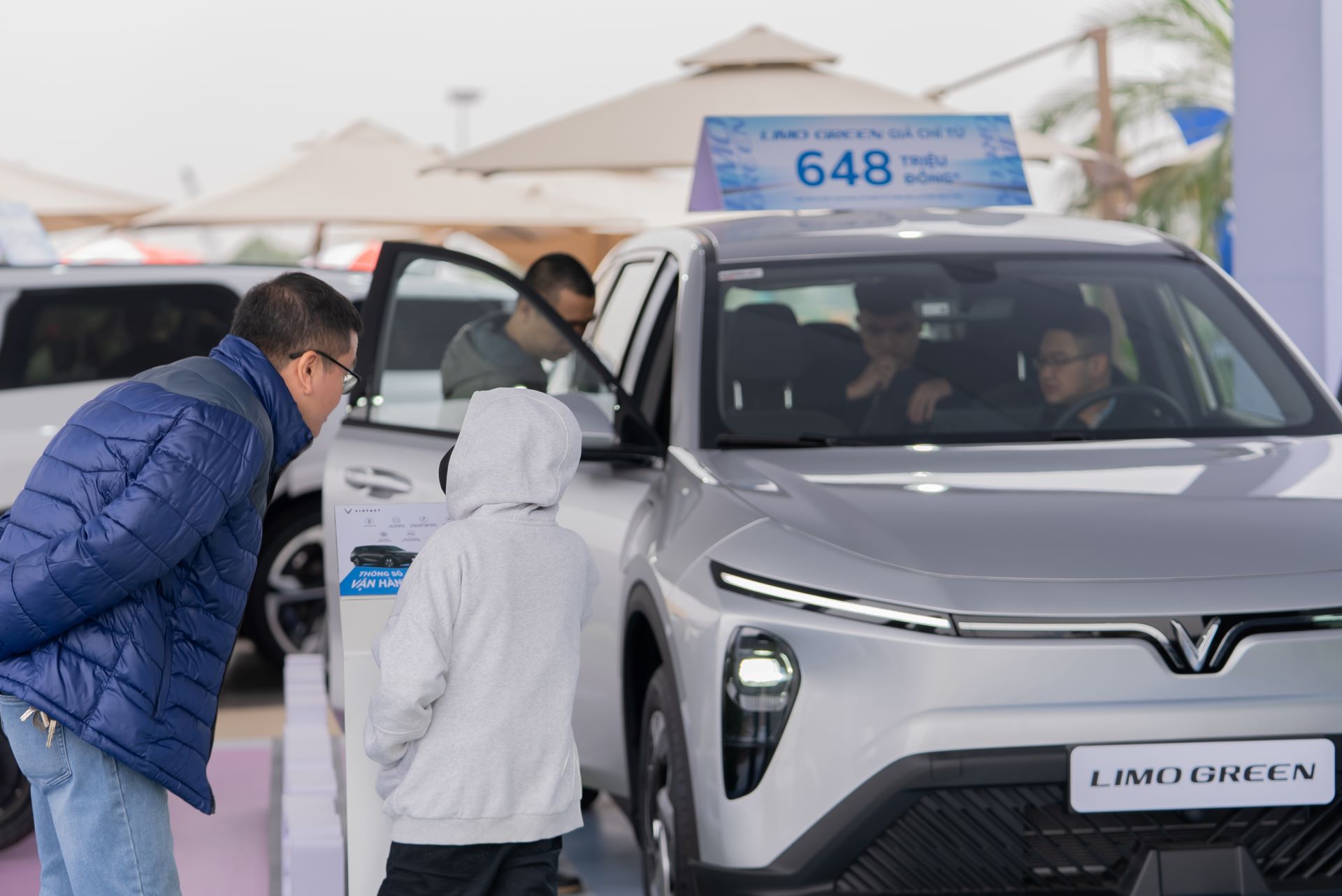 Kh&aacute;ch h&agrave;ng mua Limo Green đang c&oacute; cơ hội nhận được những ưu đ&atilde;i &ldquo;khủng&rdquo; trong dịp cuối năm