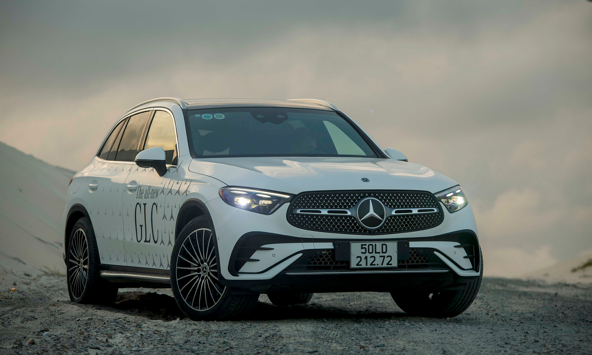 D&ograve;ng xe GLC b&aacute;n chạy nhất của Mercedes-Benz Việt Nam từng bị lỗi cầu ch&igrave;