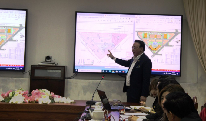 &Ocirc;ng Đỗ Anh Dũng, Chủ tịch Hội đồng quản trị, Tổng Gi&aacute;m đốc Tập đo&agrave;n T&acirc;n Ho&agrave;ng Minh tr&igrave;nh b&agrave;y phương &aacute;n quy hoạch dự &aacute;n khi đầu tư tại Đắk Lắk. (Ảnh: Đắk Lắk Portal).