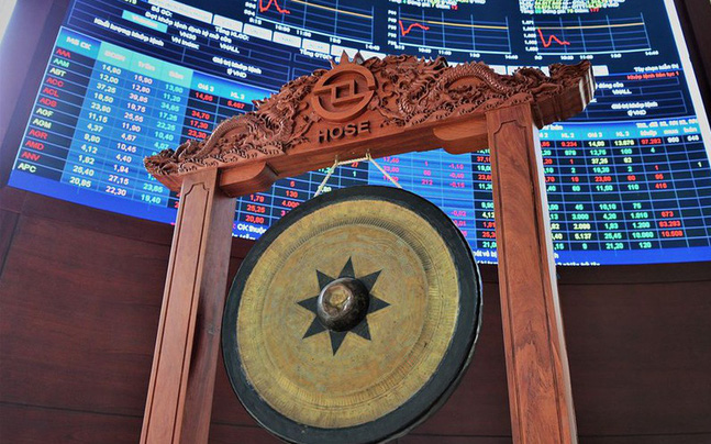 HoSE ch&#237;nh thức điều chỉnh l&#244; giao dịch tối thiểu từ 10 l&#234;n 100 cổ phiếu từ ng&#224;y 4/1/2021 - Ảnh 1