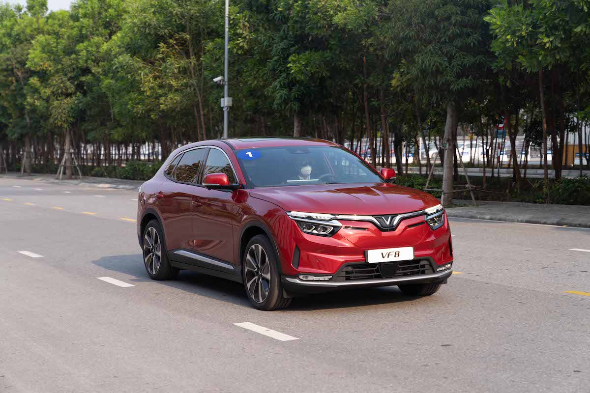 Xe điện VF8.