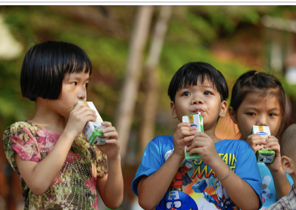 Vinamilk tiếp tục ủng hộ Hội Bảo trợ Bệnh nh&#226;n ngh&#232;o TP.HCM 500 triệu đồng cho c&#225;c bệnh nhi ngh&#232;o mổ tim năm 2022 - Ảnh 1