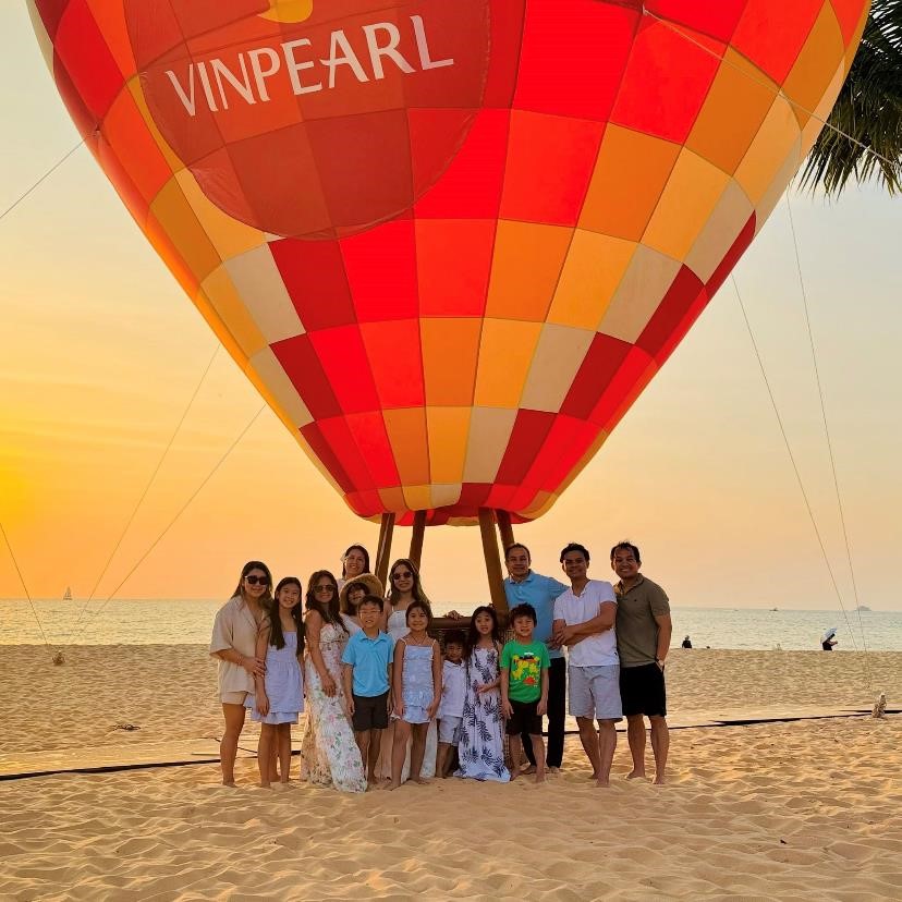 Không khí countdown 2026 rực rỡ ánh sáng, rộn ràng âm thanh và rạo rực cảm xúc tại các trung tâm lễ hội “họ Vin” - Ảnh 8