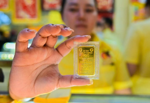 Thống đốc ra quy định mới về quản l&#253; v&#224;ng miếng - Ảnh 1