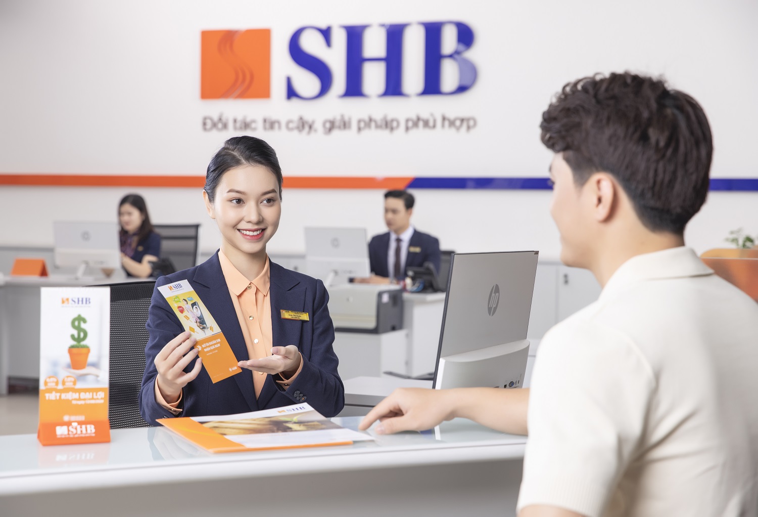 SHB d&#224;nh hơn 13 tỷ đồng qu&#224; tặng ưu đ&#227;i cho cho kh&#225;ch h&#224;ng mở mới v&#224; sử dụng t&#224;i khoản - Ảnh 1