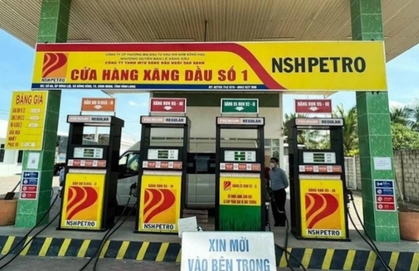 Giữa l&ugrave;m x&ugrave;m nợ thuế ngh&igrave;n tỷ, đại gia xăng dầu miền T&acirc;y bất ngờ được t&agrave;i trợ 650 triệu USD