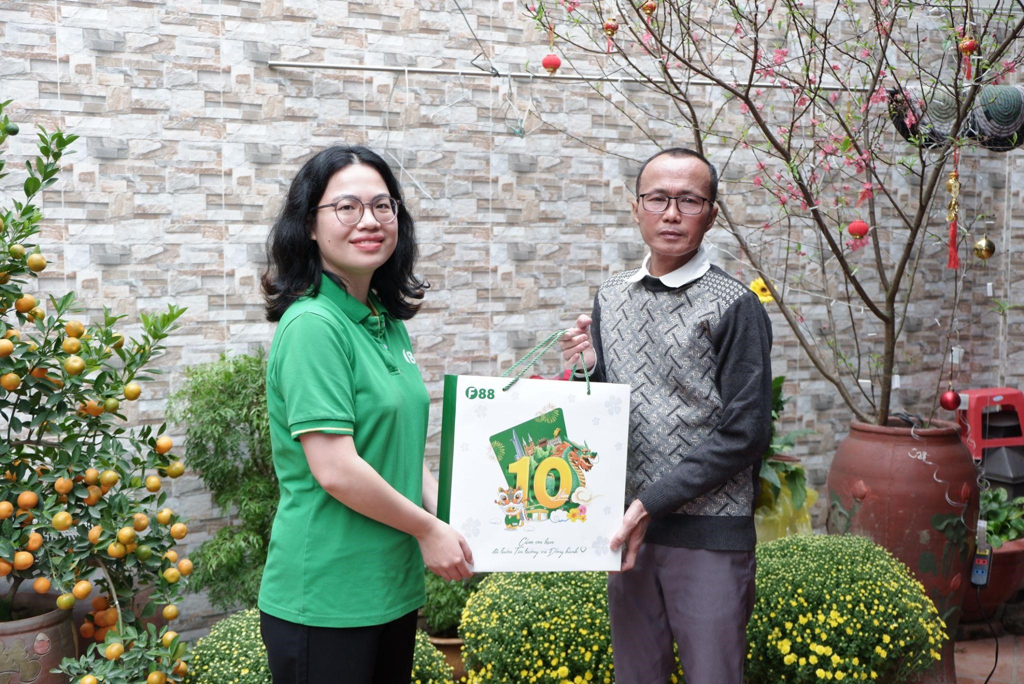 Tết về với x&#243;m chạy thận ở H&#224; Nội - Ảnh 2