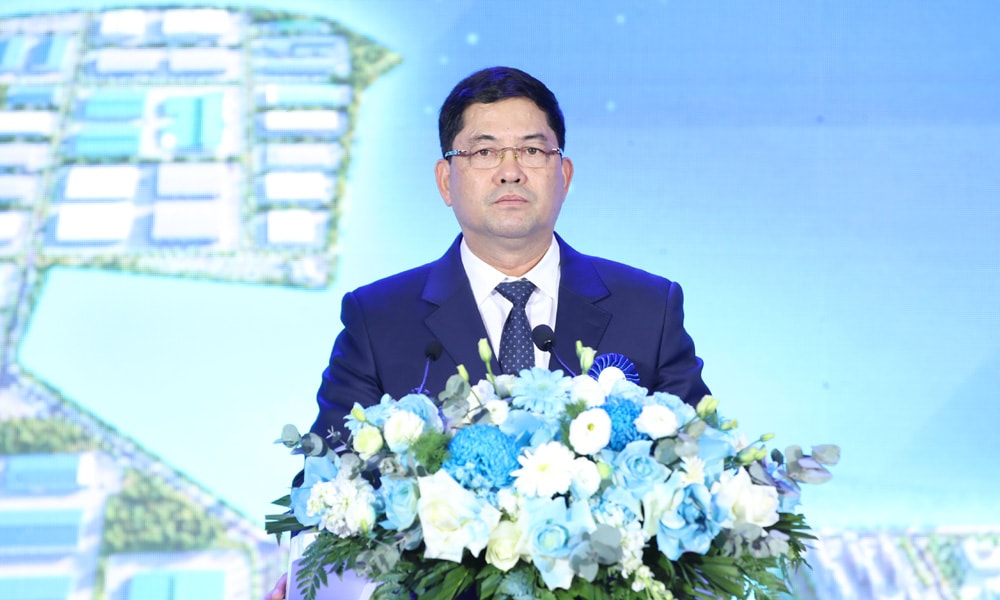 &Ocirc;ng Nguyễn Hồng Th&aacute;i, Ủy vi&ecirc;n Trung ương Đảng, B&iacute; thư Tỉnh ủy Bắc Ninh ph&aacute;t biểu tại lễ khởi c&ocirc;ng