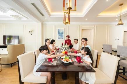 Kh&ocirc;ng gian nghỉ dưỡng ti&ecirc;u chuẩn 5 sao của hệ thống kh&aacute;ch sạn Vinpearl tr&ecirc;n đảo H&ograve;n Tre