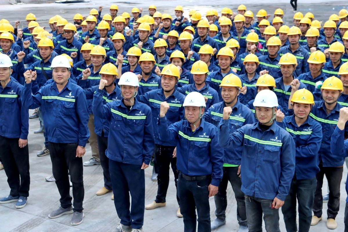 VinCons mang đến cơ hội việc l&agrave;m cho lao động tr&ecirc;n to&agrave;n quốc, với mức thu nhập l&ecirc;n đến 41 triệu đồng/ th&aacute;ng.