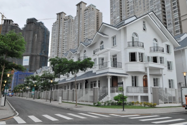 Biệt thự, nh&agrave; phố TP. HCM c&oacute; gi&aacute; tr&ecirc;n 30 tỷ chiếm lĩnh thị trường, chủ yếu đại gia mua