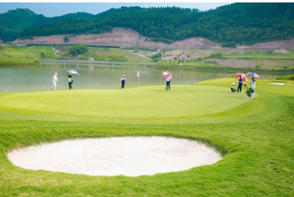 Bắc Giang t&igrave;m nh&agrave; đầu cho khu đ&ocirc; thị mới s&acirc;n golf hơn 6.000 tỷ đồng.