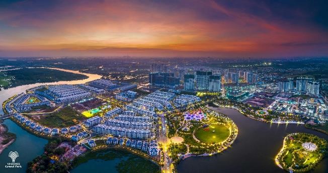 Vinhomes Grand Park đang ph&aacute;t triển thần tốc c&ugrave;ng với hệ thống si&ecirc;u hạ tầng tại khu Đ&ocirc;ng &nbsp;
