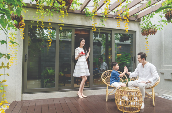 Chuyên gia kiến trúc gợi ý giải pháp thiết kế không gian nhà mở thoáng, yên tĩnh? - Ảnh 1