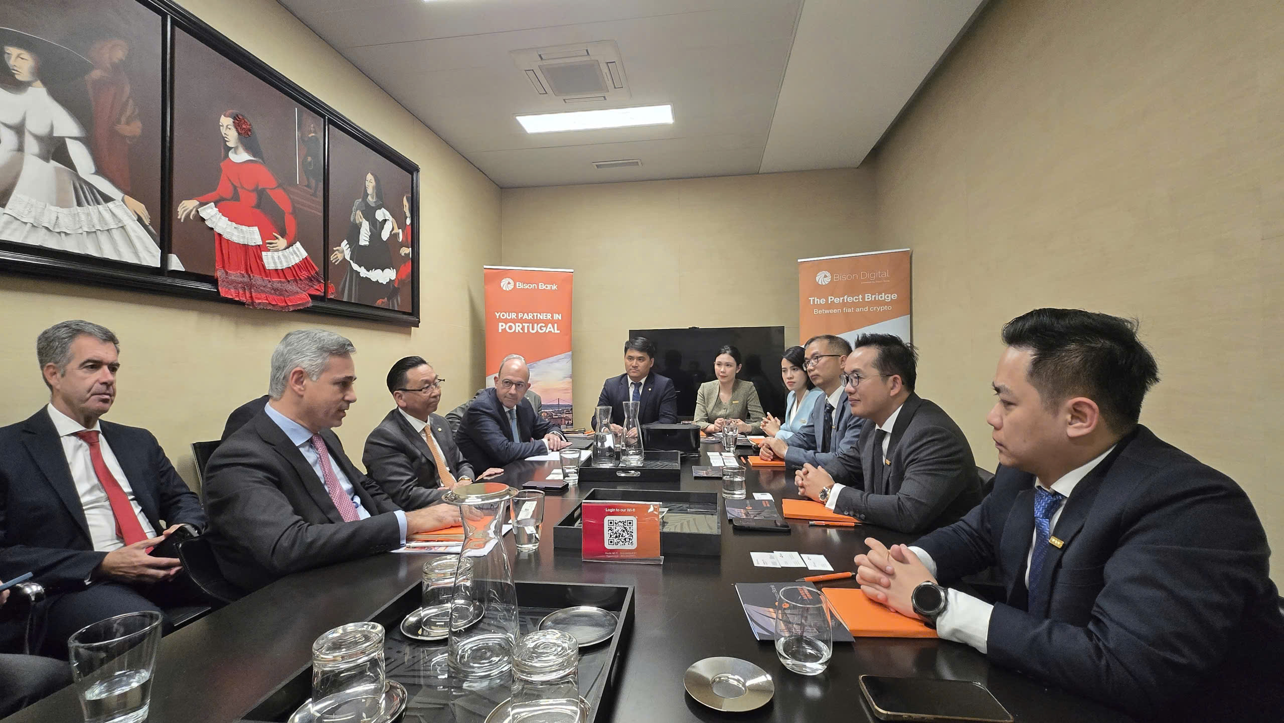 Đại diện L&atilde;nh đạo Nam A Bank l&agrave;m việc c&ugrave;ng đại diện Ng&acirc;n h&agrave;ng Bison Bank &nbsp;