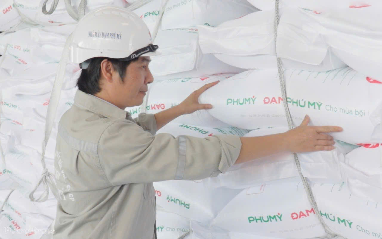 Cổ đ&#244;ng Đạm Ph&#250; Mỹ sẽ nhận 15% cổ tức tiền mặt v&#224; 73,7% cổ phiếu mới trong năm nay - Ảnh 1