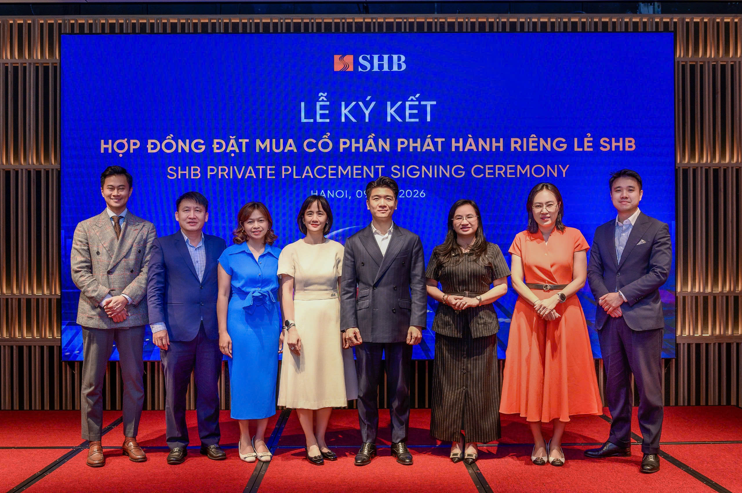 VinaCapital, Dragon Capital, KIM&hellip; nhiều quỹ lớn tại buổi lễ k&yacute; hợp đồng đặt mua cổ phần ph&aacute;t h&agrave;nh ri&ecirc;ng lẻ SHB