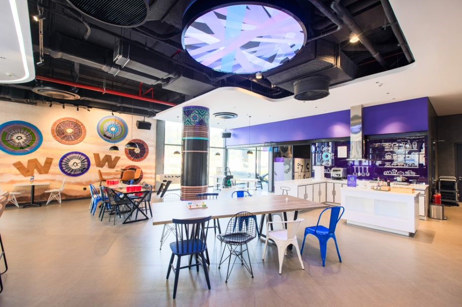 Khách sạn điều khiển hoàn toàn bằng mobile app - dấu ấn công nghệ đáng chú ý nhất tại VITM 2023 - Ảnh 1