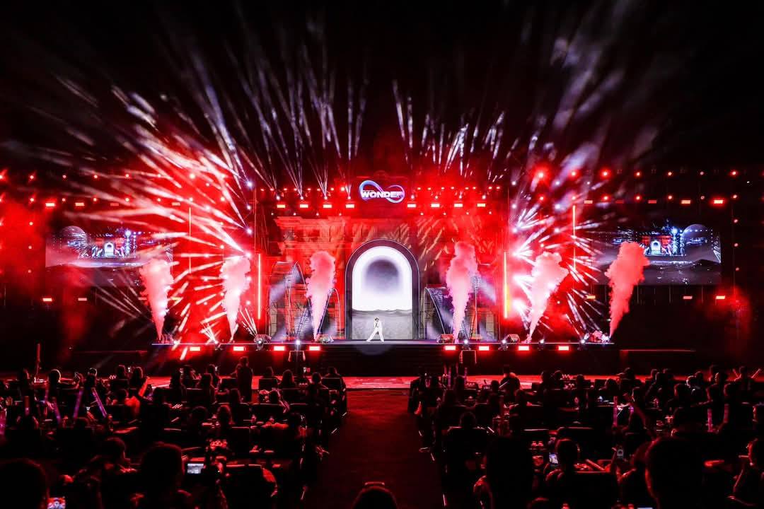 Vinhomes Royal Island trở th&agrave;nh điểm đến mới nhờ c&aacute;c lễ hội s&ocirc;i động 4 m&ugrave;a trong năm &nbsp; &nbsp;