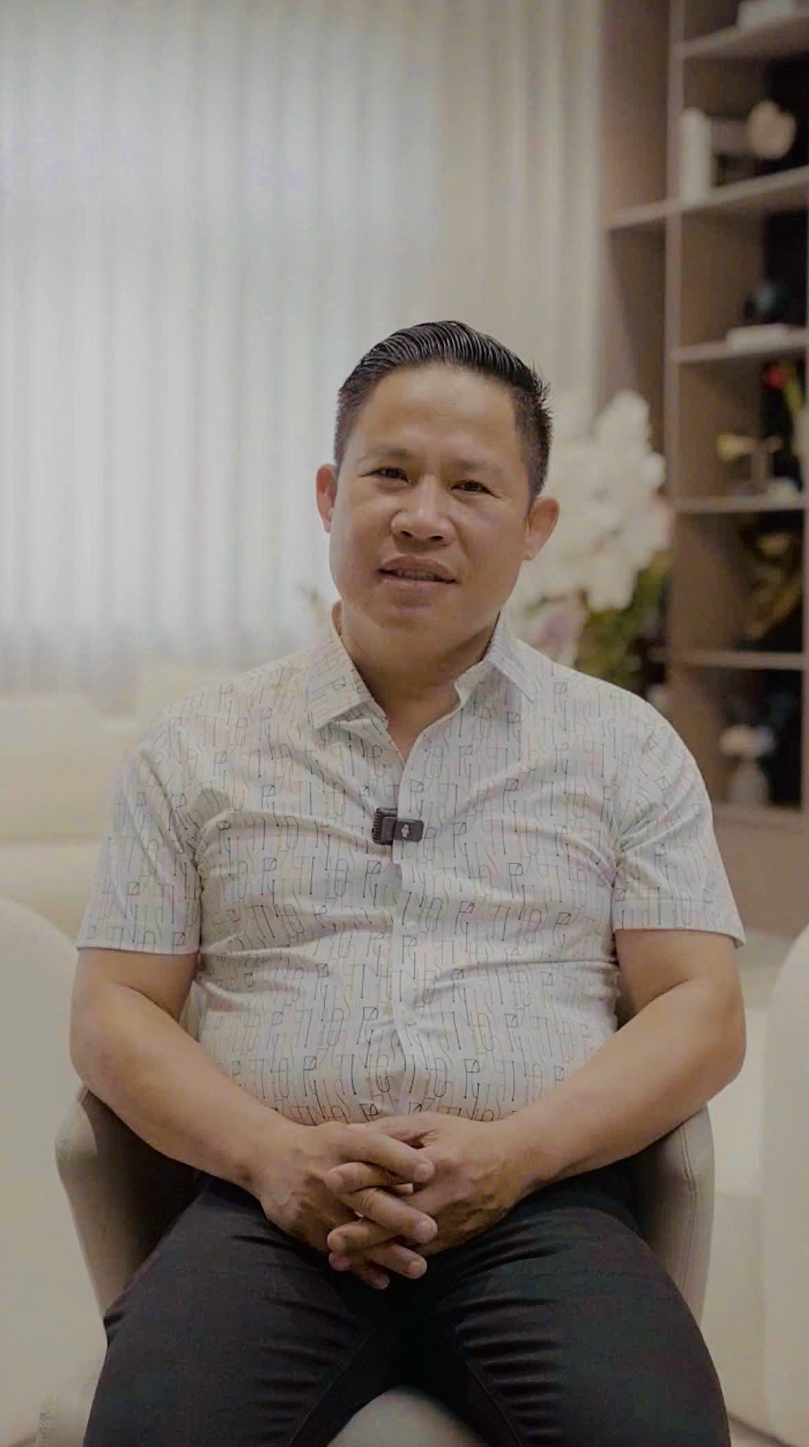 &Ocirc;ng B&ugrave;i Đ&igrave;nh Đ&ocirc;ng &ndash; cư d&acirc;n Vinhomes Royal Island