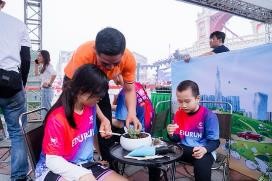 C&aacute;c cư d&acirc;n nh&iacute; được học c&aacute;ch bảo vệ m&ocirc;i trường từ c&aacute;c hoạt động &yacute; nghĩa do CLB cộng đồng tổ chức &nbsp;