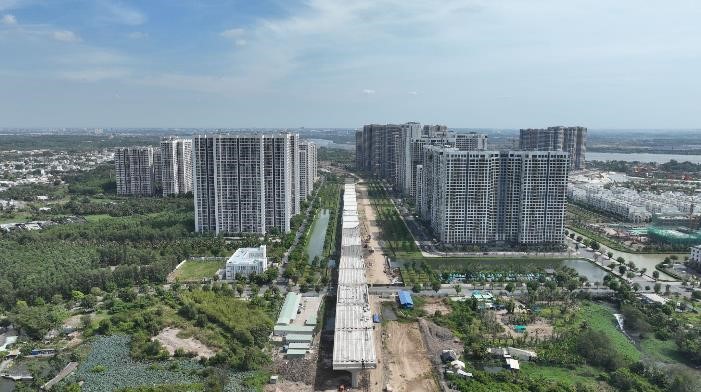 Đường v&agrave;nh đai 3 chạy xuy&ecirc;n t&acirc;m Vinhomes Grand Park sẽ ho&agrave;n th&agrave;nh to&agrave;n tuyến v&agrave;o th&aacute;ng 6/2026 &nbsp;
