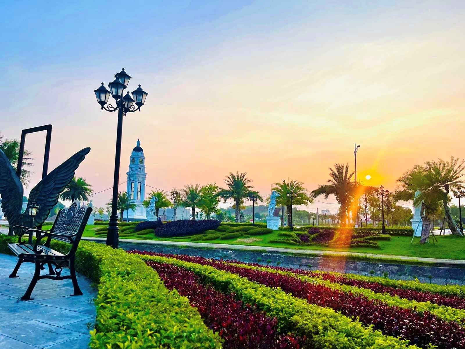 Ho&agrave;ng h&ocirc;n nhẹ nh&agrave;ng tại Danko Avenue &nbsp;