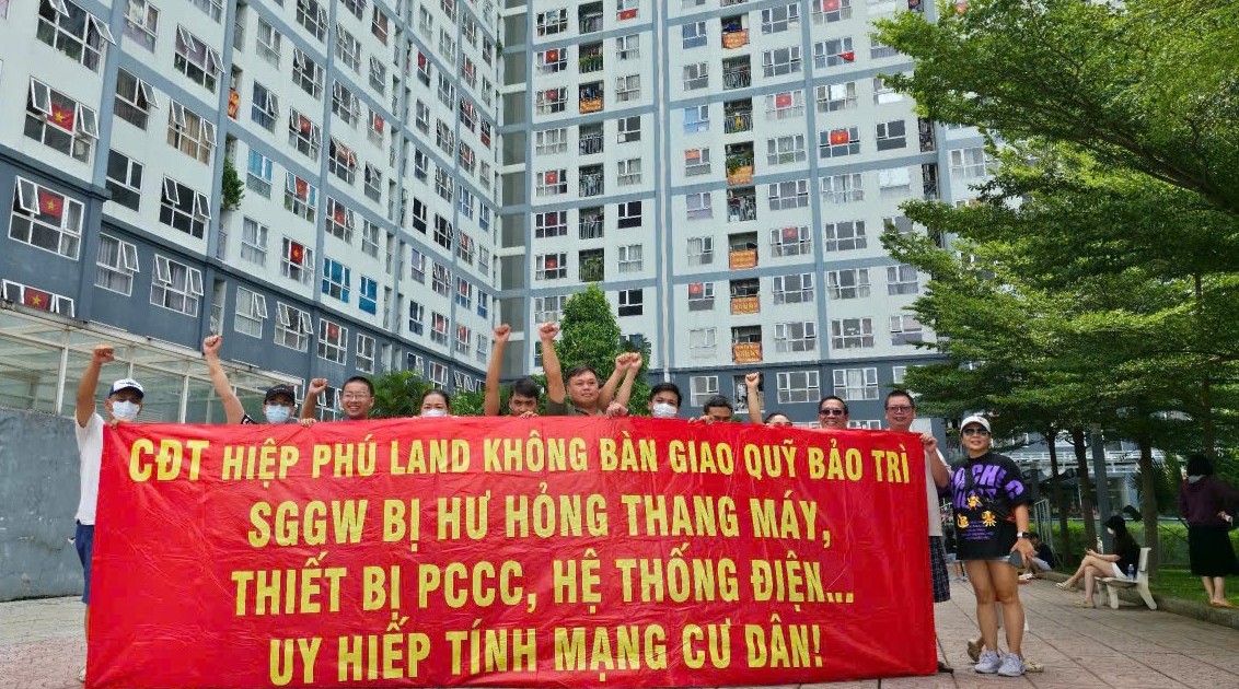 Cư d&acirc;n Saigon Gateway tiếp tục căng băng r&ocirc;n ng&agrave;y 11/5.