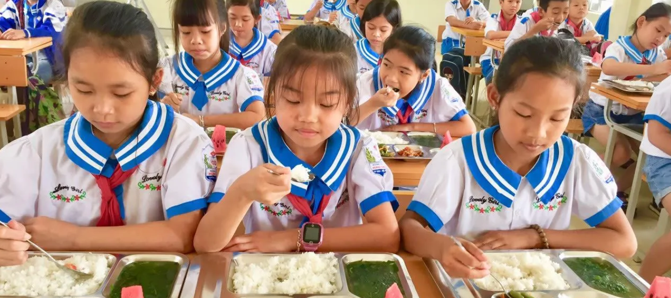 Anh hùng Lao động Thái Hương và những trăn trở về đề xuất xây dựng Luật Dinh dưỡng học đường - Ảnh 7