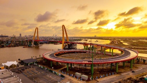 Cầu Ho&agrave;ng Gia th&ocirc;ng xe v&agrave;o ng&agrave;y 15/7 v&agrave; Hải Ph&ograve;ng s&aacute;p nhập với Hải Dương v&agrave;o th&aacute;ng 8/2025 l&agrave; &ldquo;c&uacute; h&iacute;ch k&eacute;p&rdquo; đưa gi&aacute; trị BĐS Vinhomes Royal Island l&ecirc;n một tầm cao mới &nbsp;