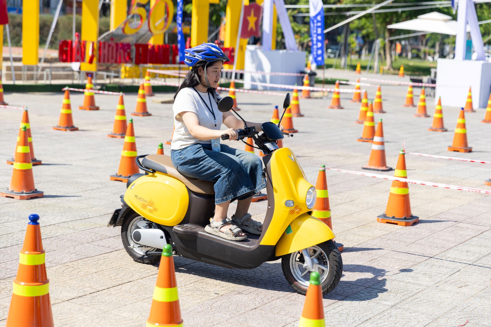 Cuộc c&#225;ch mạng chuyển đổi xanh từ những chiếc xe m&#225;y VinFast - Ảnh 1