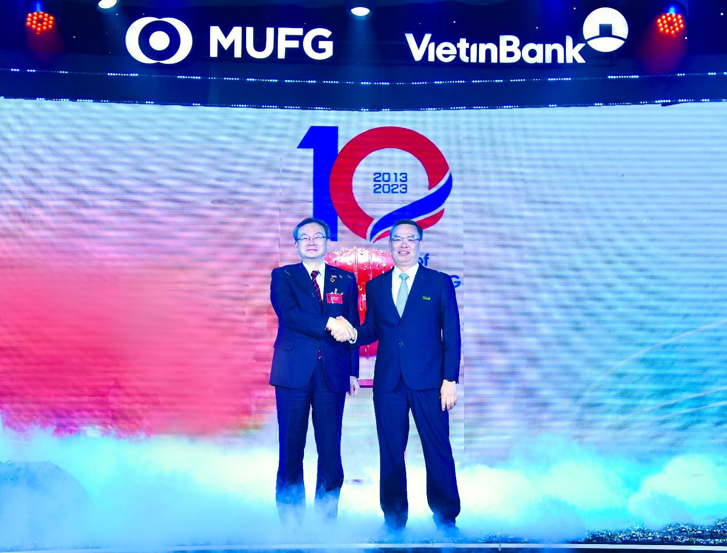 Chủ tịch HĐQT VietinBank và Giám đ&ocirc;́c MUFG Bank tại bu&ocirc;̉i l&ecirc;̃