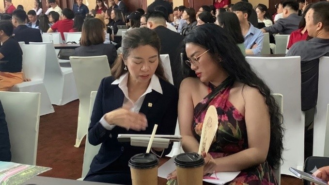 Chị Mai Trinh bị chinh phục bởi ch&iacute;nh s&aacute;ch cam kết thu&ecirc; 21% gi&aacute; trị t&agrave;i sản trong 3 năm