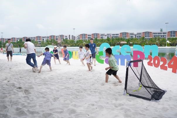 &ldquo;Trại h&egrave; quốc tế Ocean Youth Camp 2024&rdquo; l&agrave; s&acirc;n chơi &yacute; nghĩa d&agrave;nh cho cư d&acirc;n nh&iacute; do CLB Sống Vui &ndash; Khỏe Vinhomes tổ chức &nbsp;