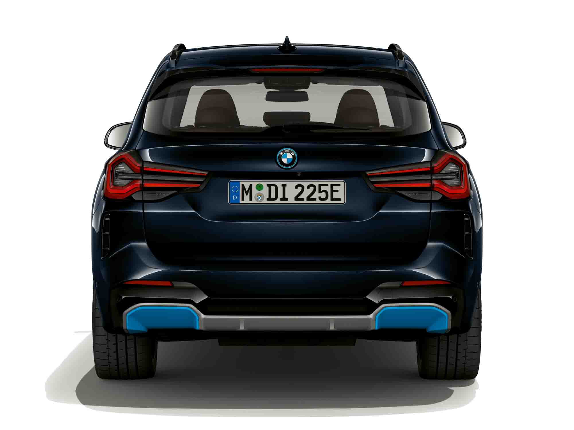 BMW ra mắt 2 mẫu xe điện iX3 v&#224; i4 tại Việt Nam - Ảnh 2