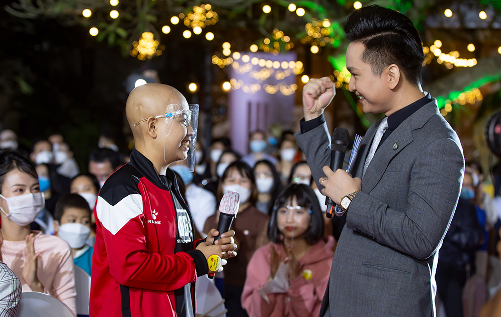 Những năm qua Qũy Hy Vọng đ&atilde; tổ chức nhiều hoạt động tiếp sức mạnh tinh thần v&agrave; ủng hộ chi ph&iacute; điều trị cho trẻ em mắc bệnh hiểm ngh&egrave;o