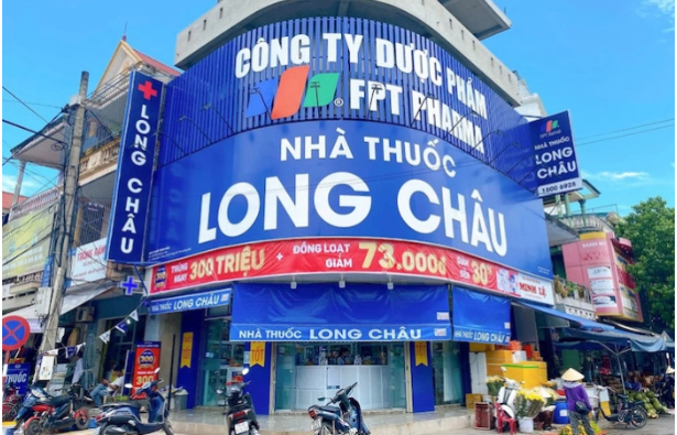 D&ugrave; 'ăn n&ecirc;n l&agrave;m ra', lợi nhuận Long Ch&acirc;u vẫn kh&ocirc;ng đủ b&ugrave; lỗ cho mảng ICT của FPT Retail (FRT).