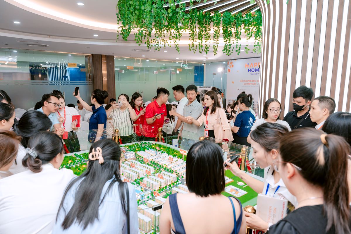 Văn ph&ograve;ng b&aacute;n h&agrave;ng Happy Home Tr&agrave;ng C&aacute;t đ&atilde; ch&iacute;nh thức khai trương.