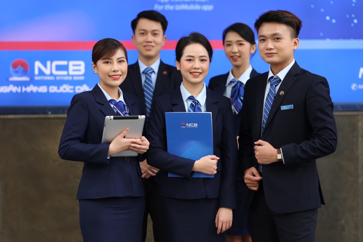 C&aacute;n bộ NCB được trao quyền v&agrave; tạo điều kiện để ph&aacute;t triển bản th&acirc;n tốt nhất &nbsp;