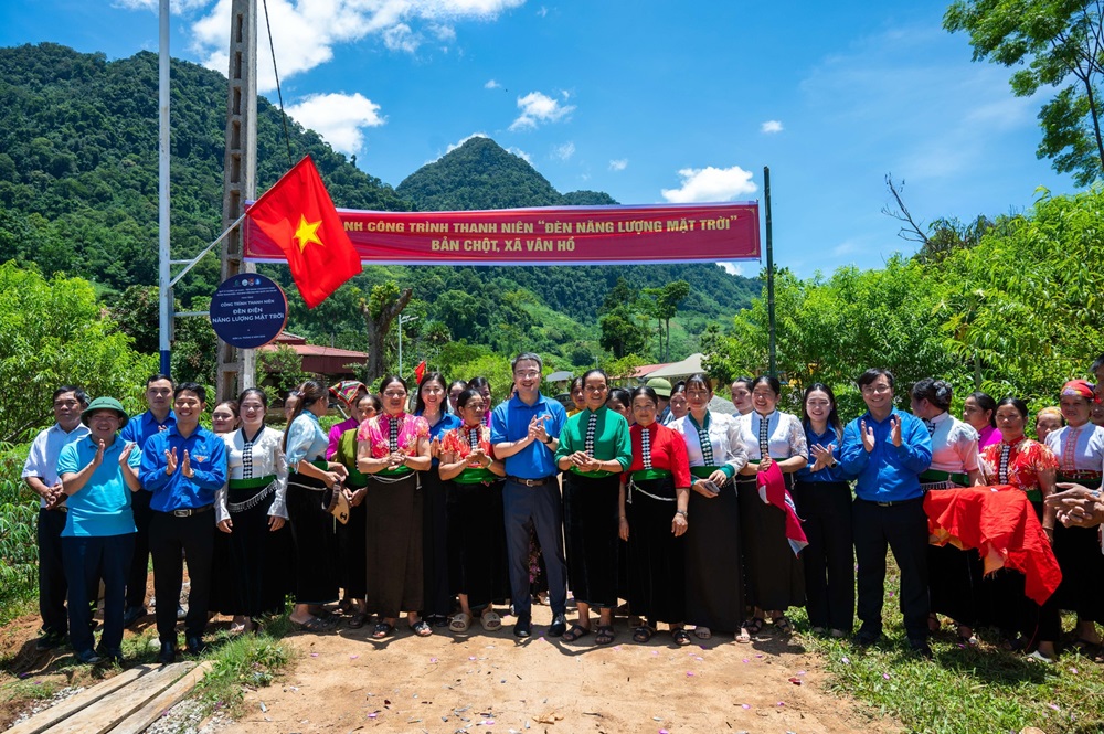 H&#224;nh tr&#236;nh “&#193;nh s&#225;ng xanh” thắp s&#225;ng mọi nẻo đường Việt Nam - Ảnh 9