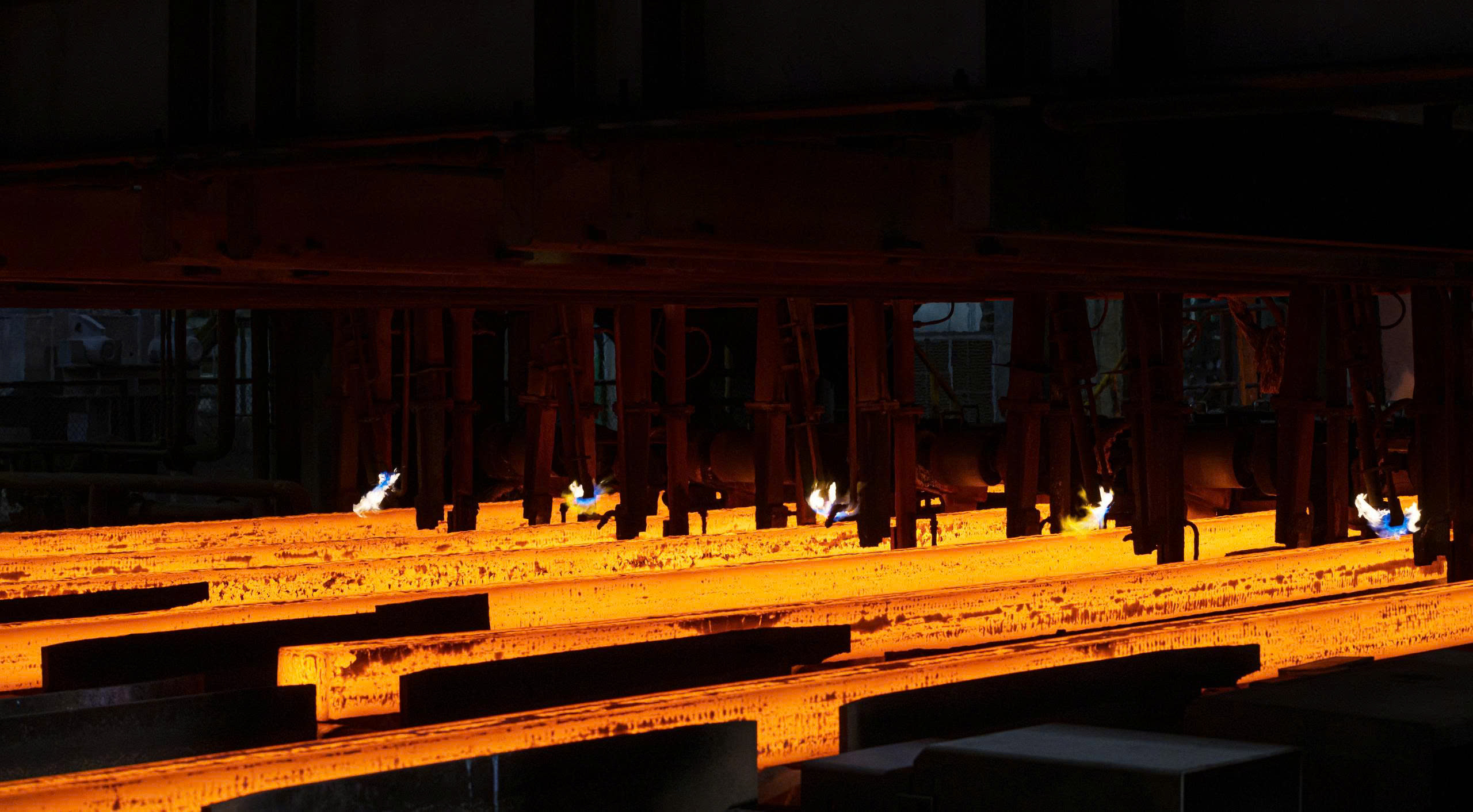 H&#242;a Ph&#225;t sản xuất 40.000 tấn th&#233;p th&#244;/ng&#224;y từ qu&#253; IV/2025, đ&#225;p ứng đủ nhu cầu thị trường HRC v&#224; th&#233;p x&#226;y dựng - Ảnh 1