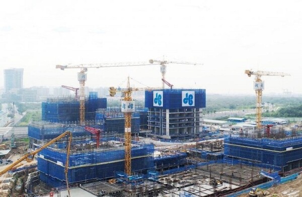 X&#226;y dựng H&#242;a B&#236;nh: Tiếp tục ch&#224;o b&#225;n cổ phiếu, dự thu hơn 2.600 tỷ đồng - Ảnh 1